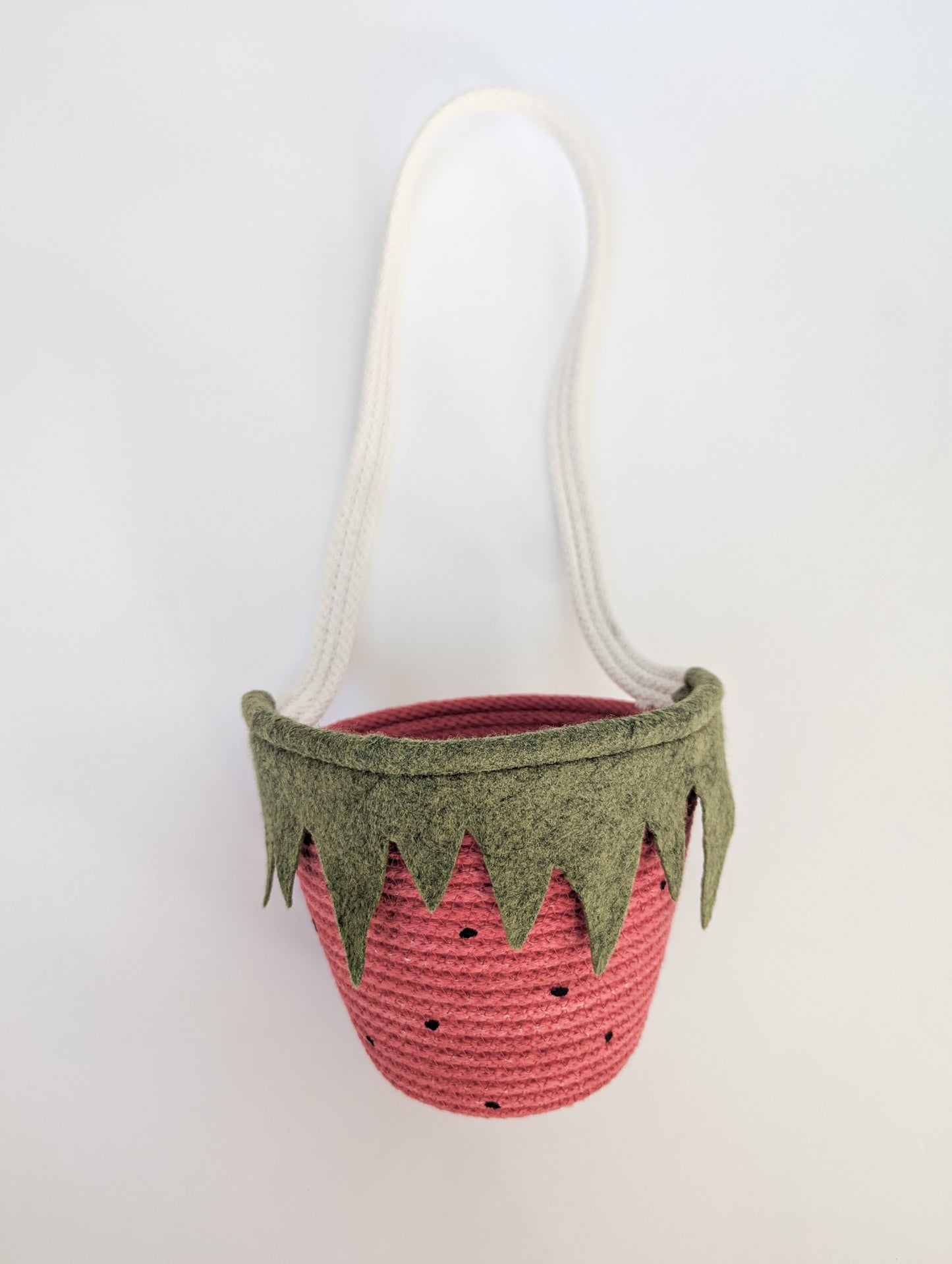 STRAWBERRY COLLECTION Evergreen Mini - Foraging Basket | Hanging Basket