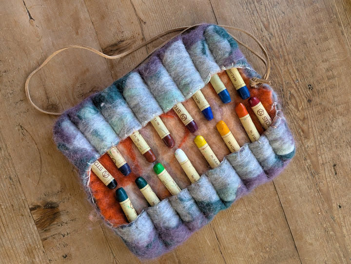 November Musings: How to Make a Wet Felted Crayon Roll