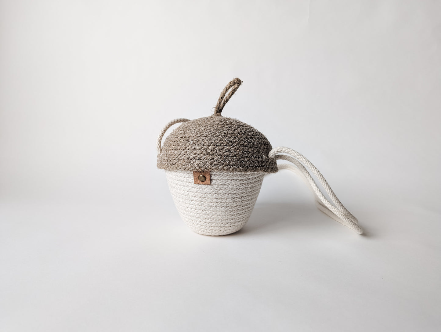 Acorn - Gathering Basket ft. Flax Rope