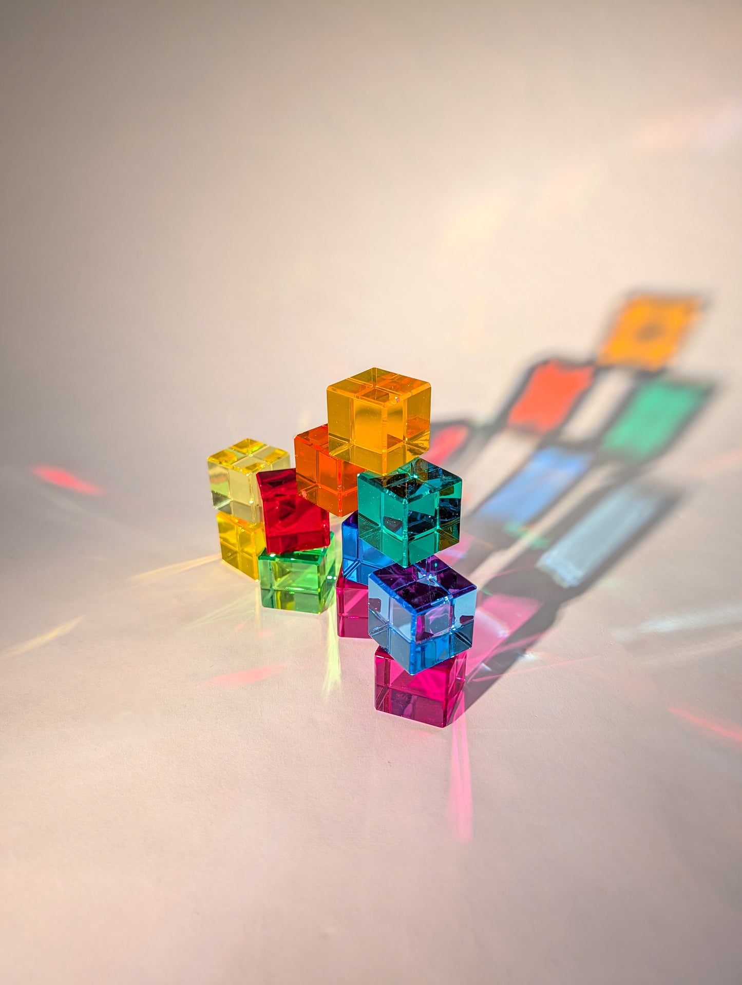 Lucent Cubes