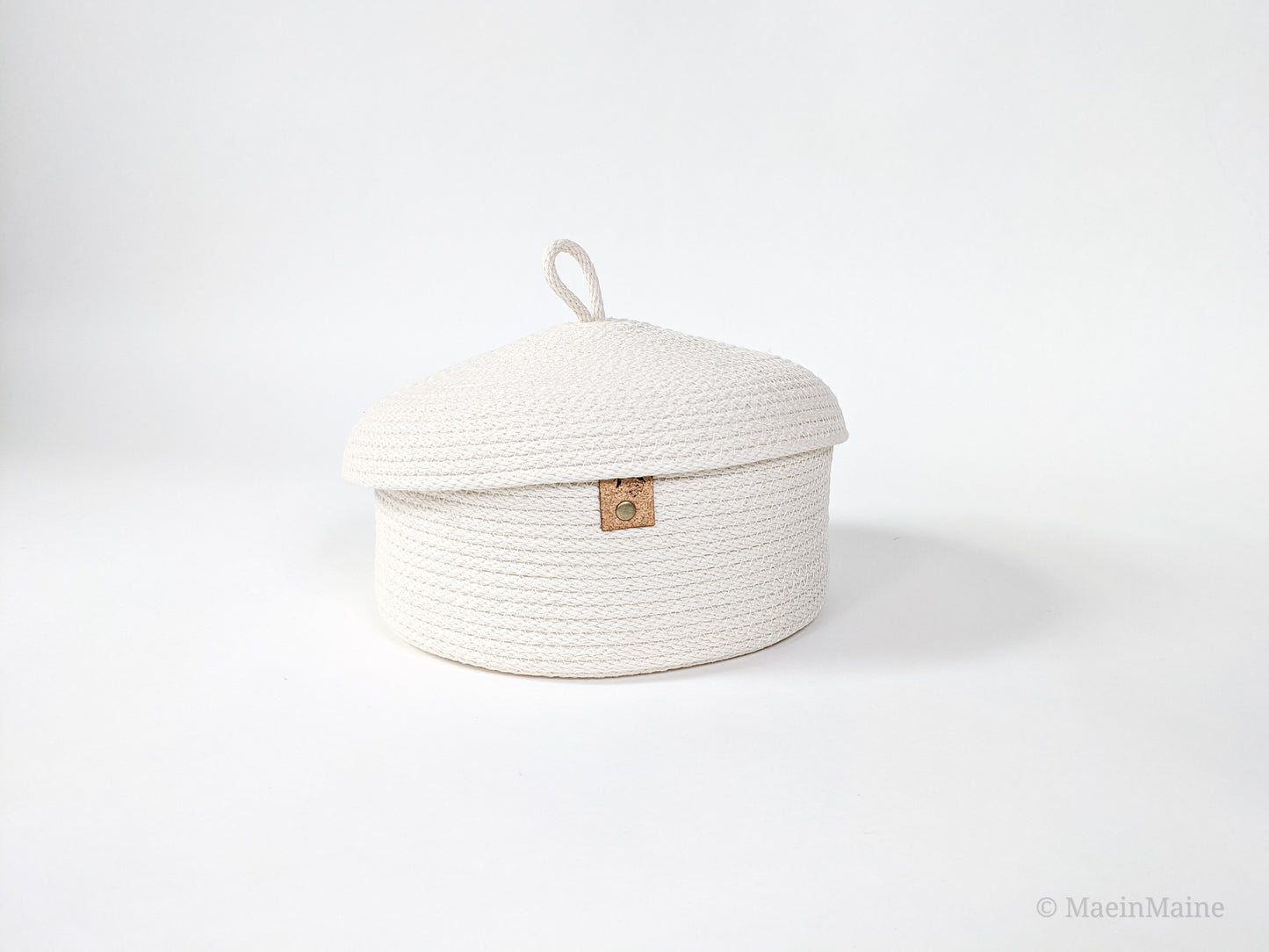 Acorn - Lidded Basket