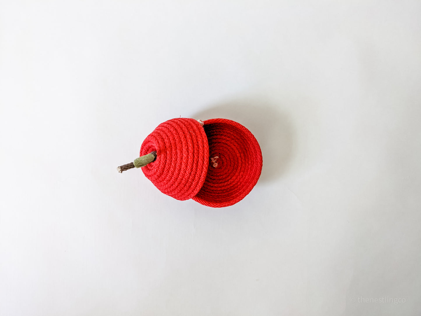 McIntosh - Rope Apple – The Nestling Co.